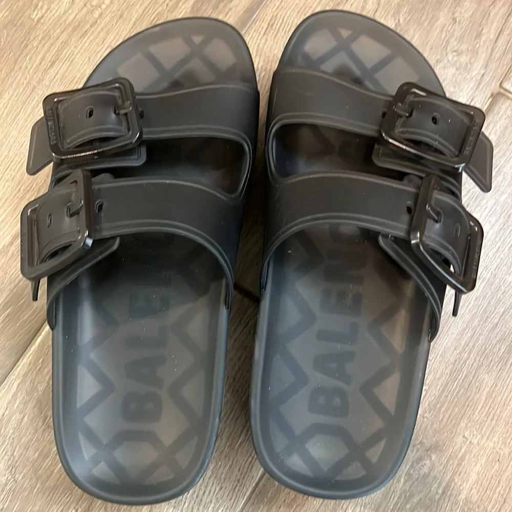 NIB BALENCIAGA Mallorca Platform Buckle Sandals, 37 Euro size. - Picture 4 of 8